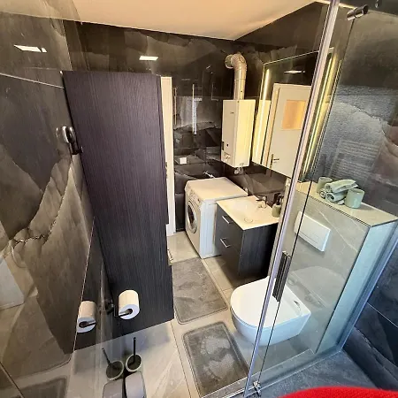 Oe Signature Living, 3 Buisness Apartman